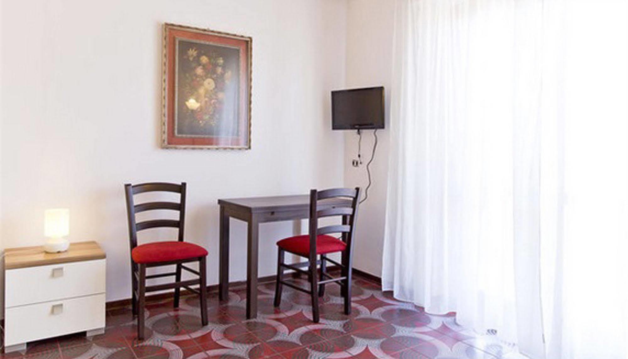 Residenza Paola Hotel Палермо Екстериор снимка