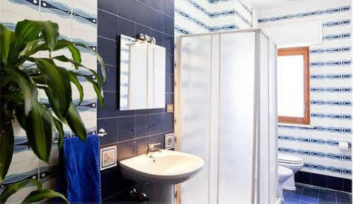 Residenza Paola Hotel Палермо Екстериор снимка
